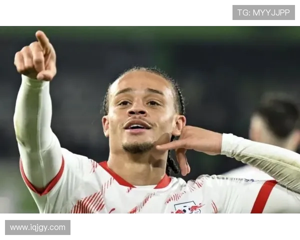 利物浦球探亲临莱比锡赛场重点观察西蒙斯精彩表现