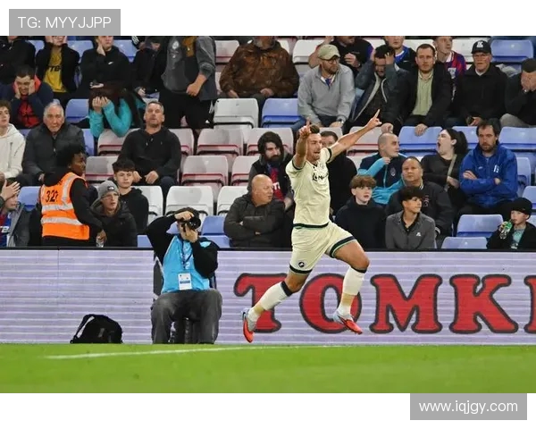 英联杯半场水晶宫与米尔沃尔互交白卷 内格里错失单刀良机